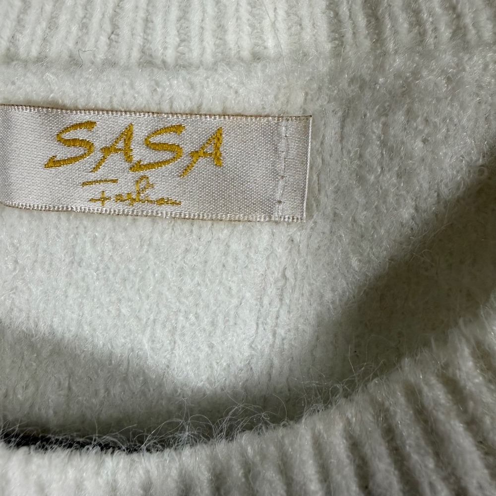 SASA Fashion Womens L White Pearl Embellished Chevron Knit Crewneck Sweater - Picture 3 of 8